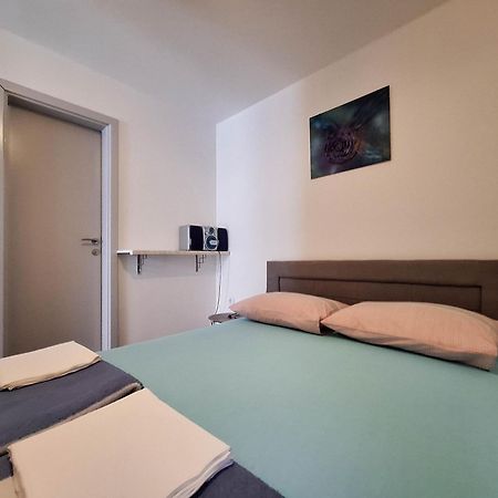 Apartments Frutis Jadranovo Eksteriør bilde